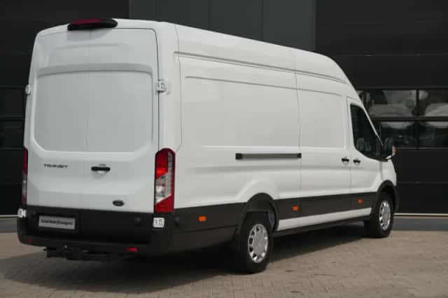 Ford Transit (2024) thumbnail 5