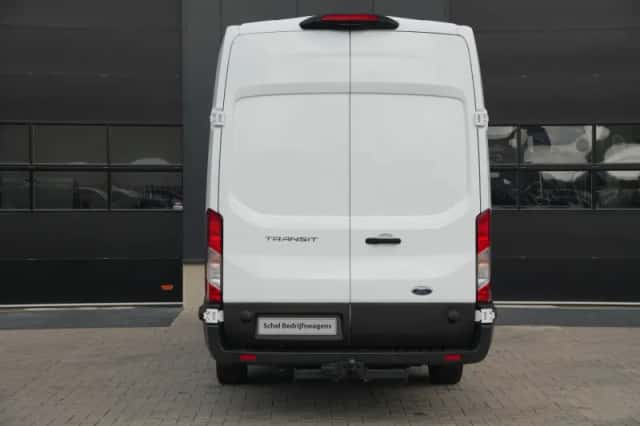 Ford Transit (2024) thumbnail 6