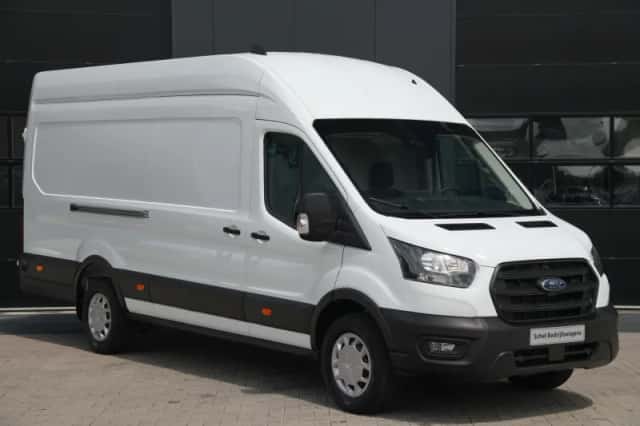 Ford Transit (2024) thumbnail 3