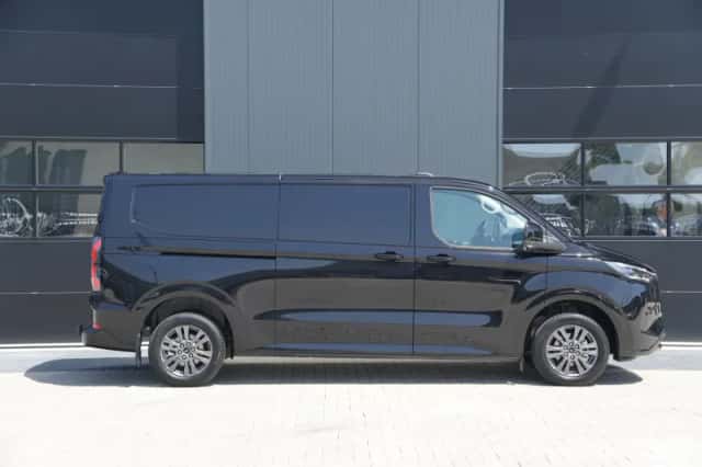 Ford E-Transit Custom (2026) thumbnail 4