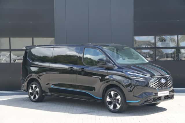 Ford E-Transit Custom (2026) thumbnail 3