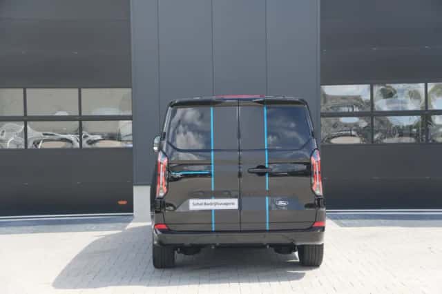 Ford E-Transit Custom (2026) thumbnail 6
