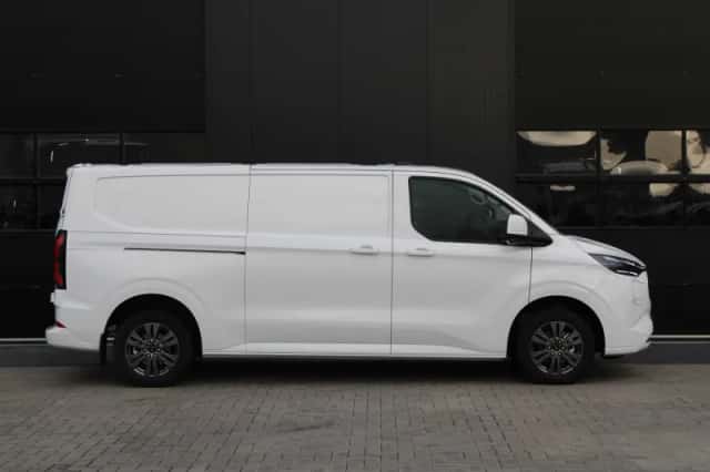 Ford E-Transit Custom (2025) thumbnail 5