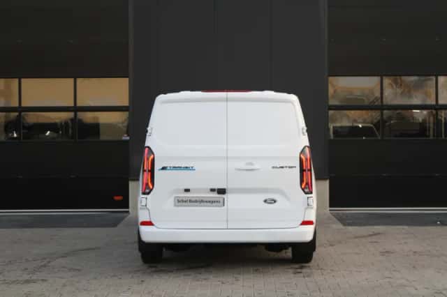 Ford E-Transit Custom (2025) thumbnail 6
