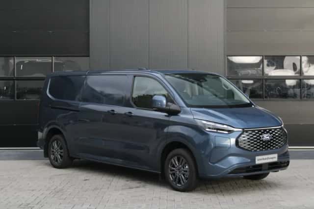 Ford E-Transit Custom (2025) thumbnail 4