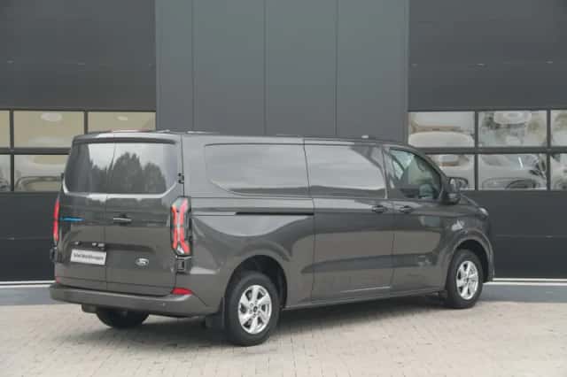Ford E-Transit Custom (2026) thumbnail 5