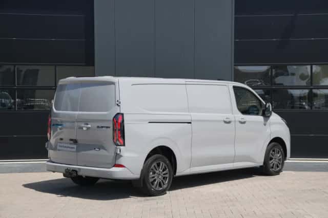 Ford E-Transit Custom (2026) thumbnail 6