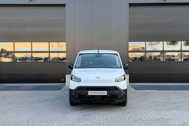 Toyota Proace (2026) thumbnail 3
