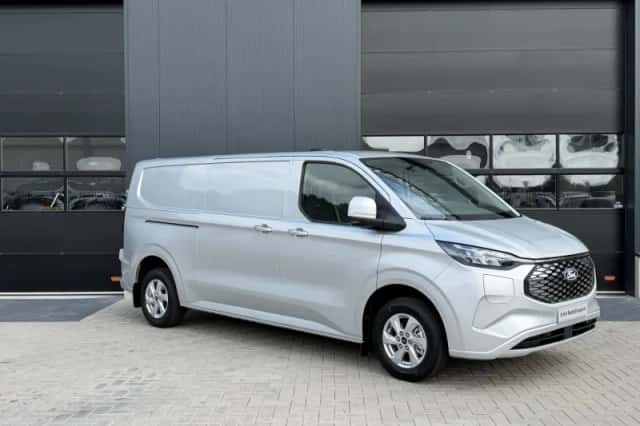 Ford E-Transit (2026) thumbnail 3