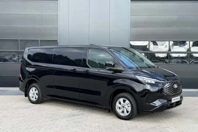 Ford E-Transit (2026) thumbnail 3
