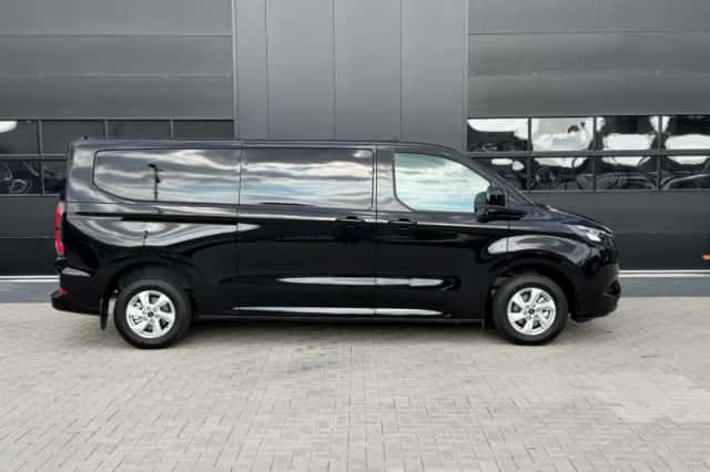 Ford E-Transit (2026) thumbnail 4
