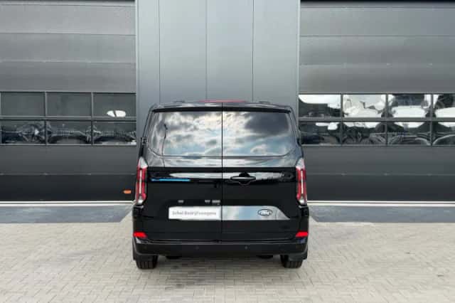Ford E-Transit (2026) thumbnail 6