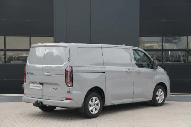 Ford E-Transit Custom (2026) thumbnail 6