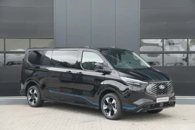 Ford E-Transit Custom (2026) thumbnail 3