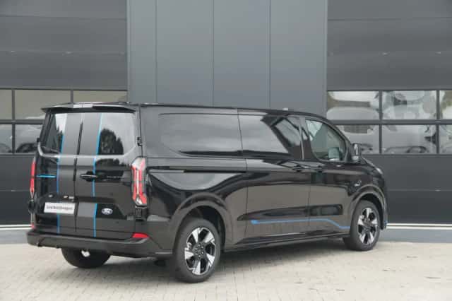 Ford E-Transit Custom (2026) thumbnail 6
