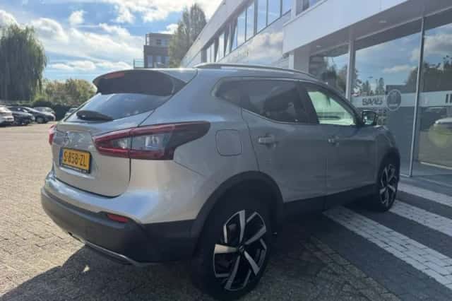 Nissan Qashqai (2021) thumbnail 3