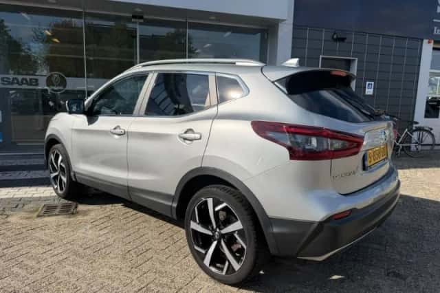 Nissan Qashqai (2021) thumbnail 4