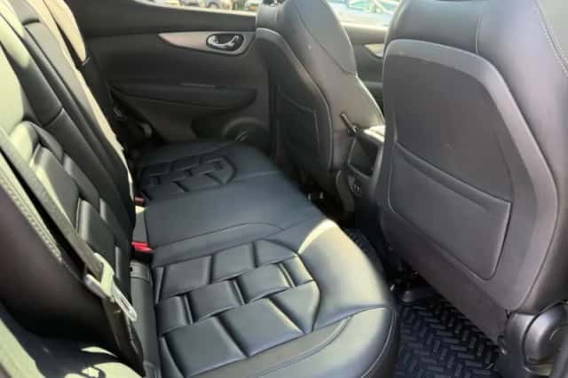 Nissan Qashqai (2021) thumbnail 6