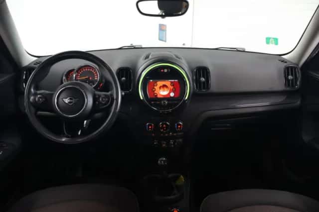 MINI Countryman (2019) thumbnail 2