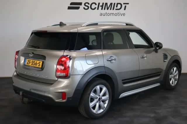 MINI Countryman (2019) thumbnail 3