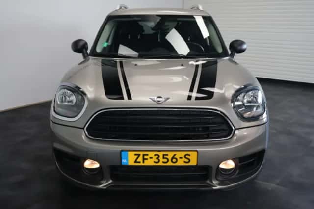 MINI Countryman (2019) thumbnail 5