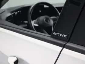 Volkswagen Golf thumbnail 25