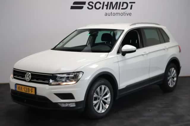 Volkswagen Tiguan (2016) thumbnail 1