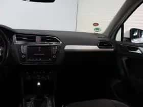 Volkswagen Tiguan (2016) thumbnail 21