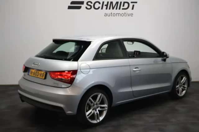 Audi A1 (2015) thumbnail 4