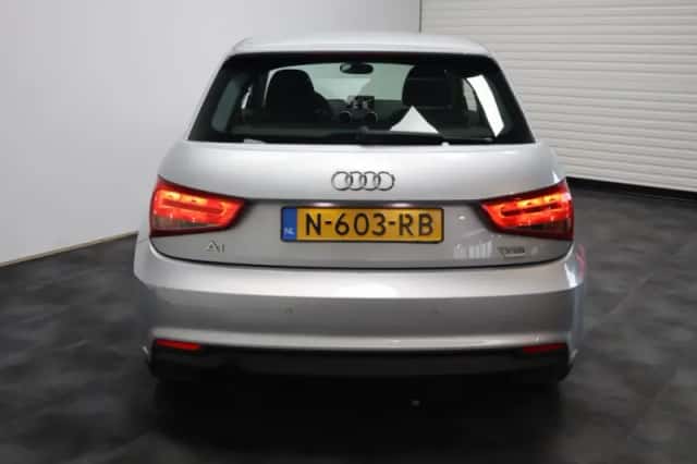 Audi A1 (2015) thumbnail 5