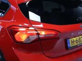 Ford Focus thumbnail 11