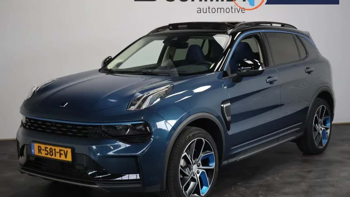 Lynk & Co 01 — foto 1