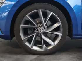 Škoda Superb thumbnail 7