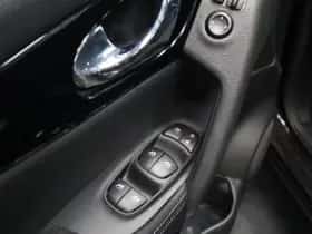 Nissan Qashqai thumbnail 16