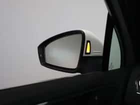 Volkswagen Tiguan (2021) thumbnail 22