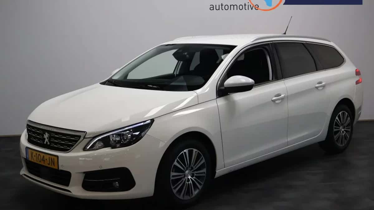 Peugeot 308 — foto 1