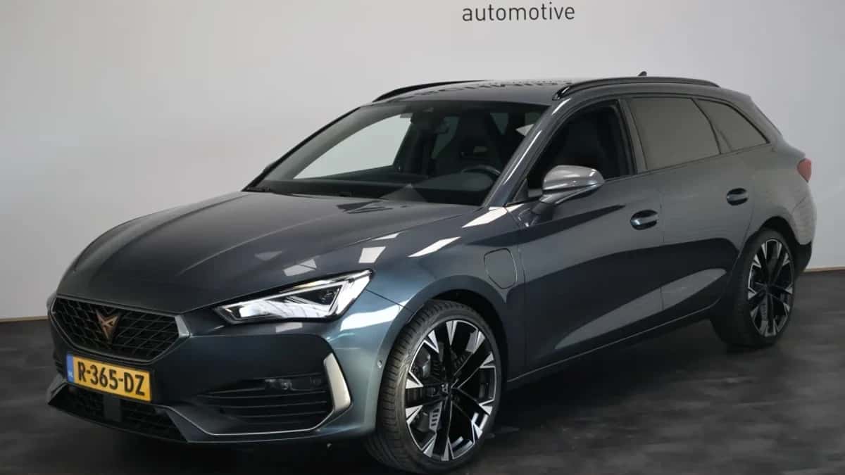 CUPRA Leon Sportstourer — foto 1