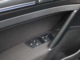 Volkswagen Golf thumbnail 15