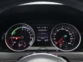 Volkswagen Golf thumbnail 19