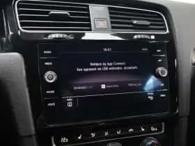 Volkswagen Golf thumbnail 23