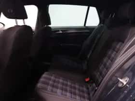 Volkswagen Golf thumbnail 10
