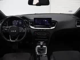 Kia Ceed Sportswagon (2022) thumbnail 2