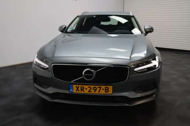 Volvo V90 (2018) thumbnail 5
