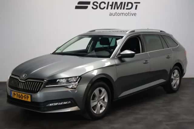 Škoda Superb (2022) thumbnail 1