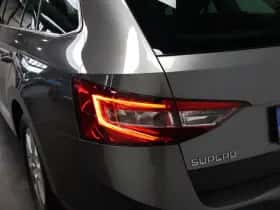 Škoda Superb thumbnail 12