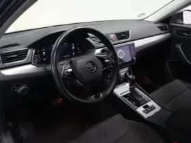 Škoda Superb thumbnail 8