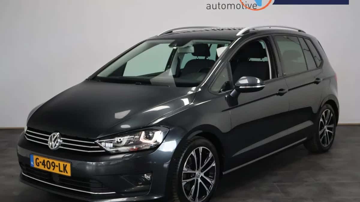 Volkswagen Golf — foto 1