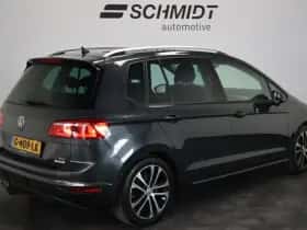 Volkswagen Golf thumbnail 3