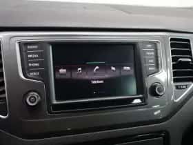 Volkswagen Golf thumbnail 25
