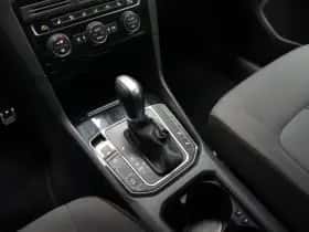 Volkswagen Golf thumbnail 27